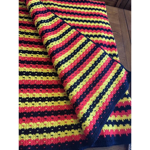 Vintage 70s MCM Striped Acrylic Knit Afghan Blanket Yellow Red Orange Navy - Picture 4 of 8